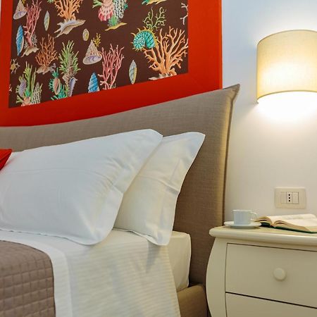 Holiday House Solemare Орикум Экстерьер фото