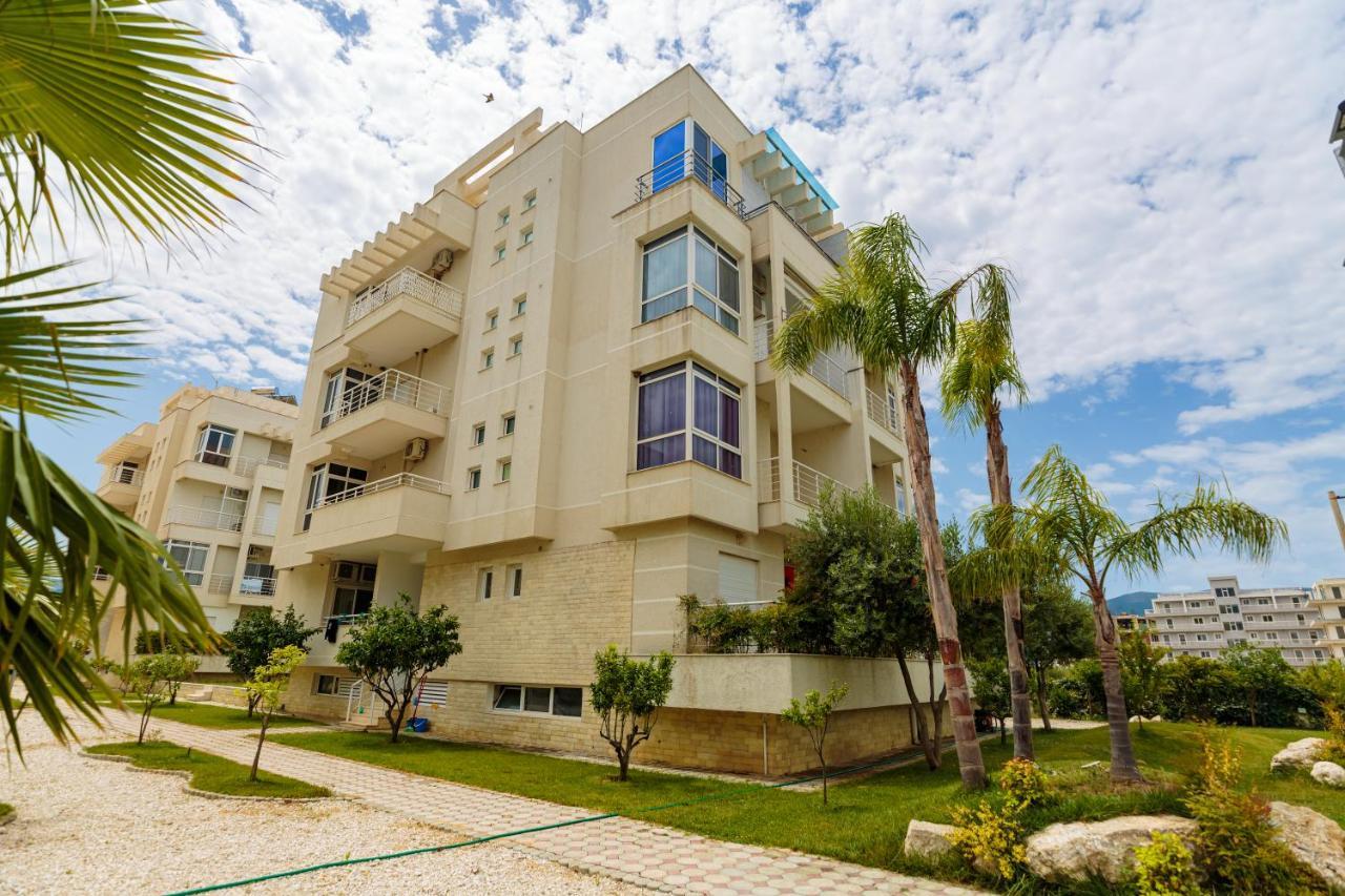 Holiday House Solemare Орикум Экстерьер фото