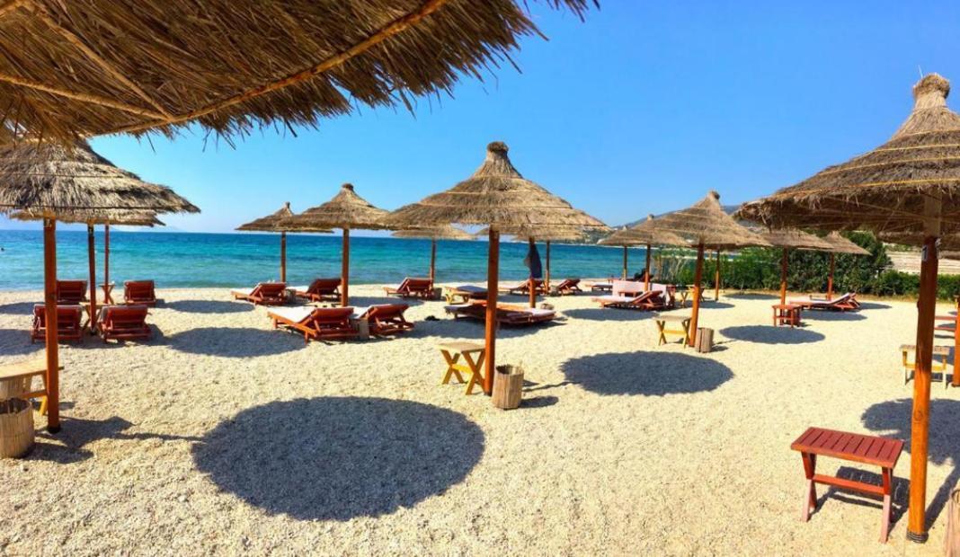 Holiday House Solemare Орикум Экстерьер фото
